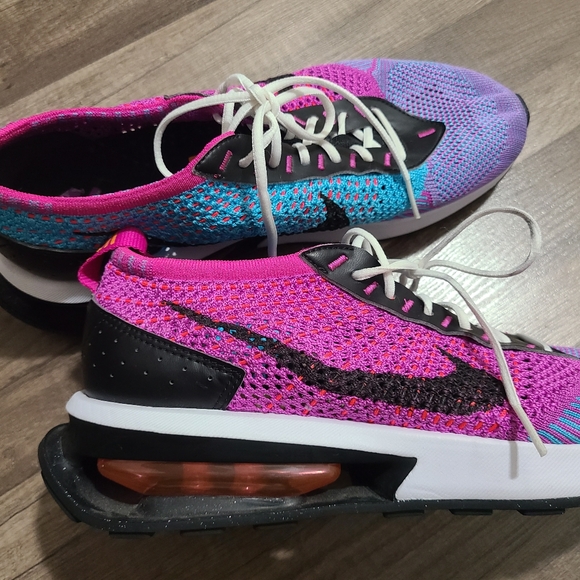 Nike Air Max Flyknit Racer Fuchsia Dream - Picture 5 of 10